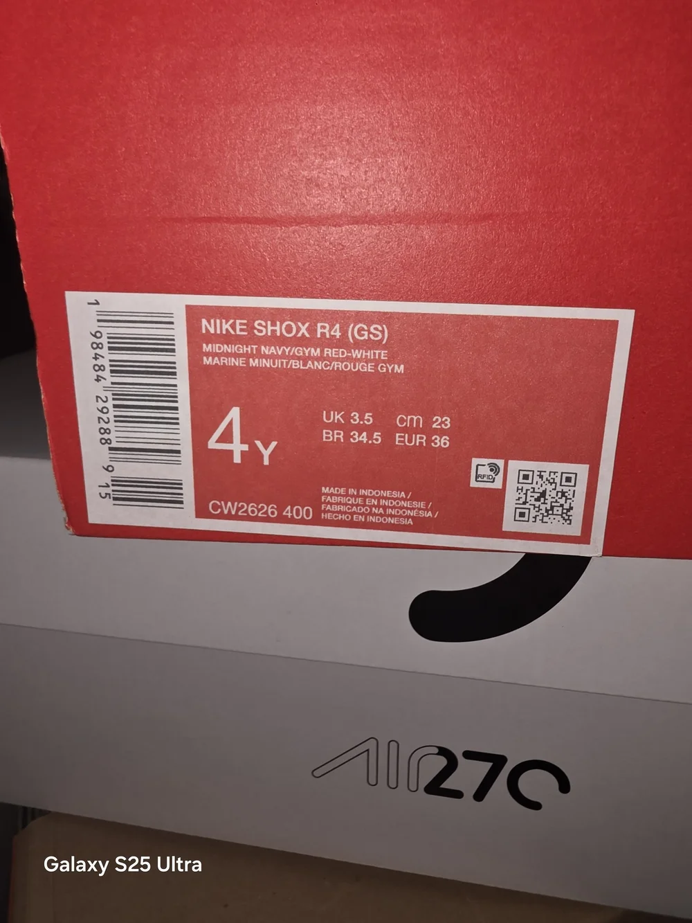 Nike Shox R4 Navy White Red Blue Sneakers. New In Box No Lid. 4Y/5.5W